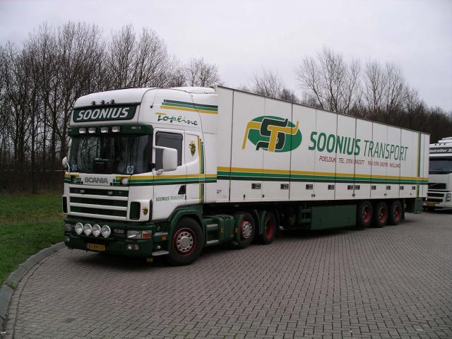 Scania-144-L-530-Soonius-Kammerlander-050504-1-NL[1].jpg - Martin Kammerlander